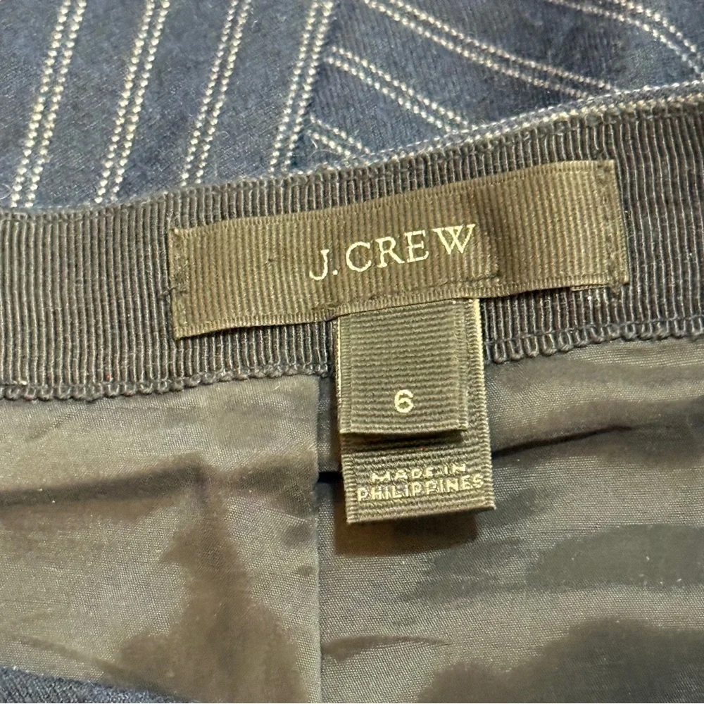 J. Crew Navy Pin Striped A-Line Flounce Skirt NWOT Size 6
